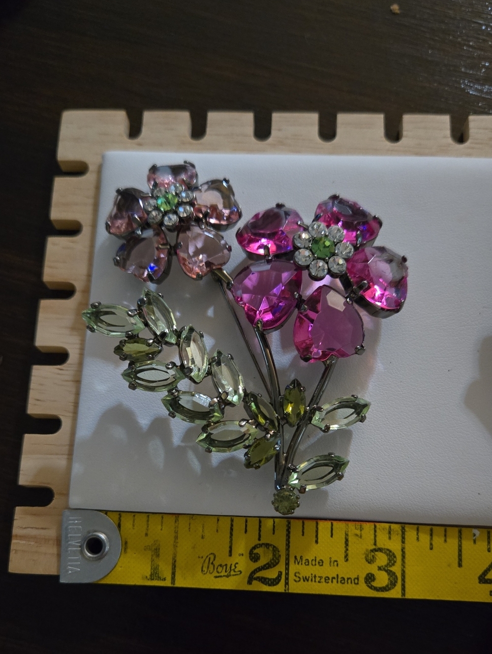 Avon Huge  Vintage  Pink and Purple Green Crystal Brooche - Picture 15 of 16